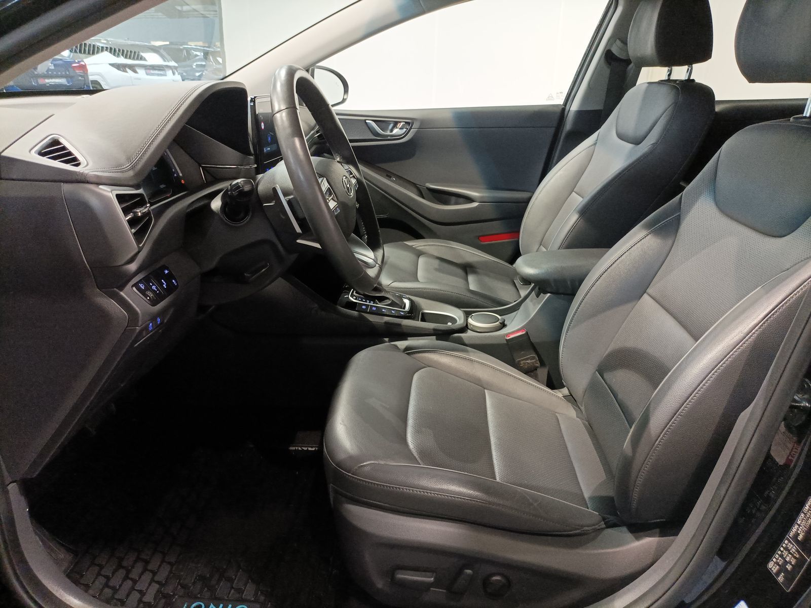 Hyundai IONIQ 1.6 GDI Prime-Paket - Samsaru's Car Outlet