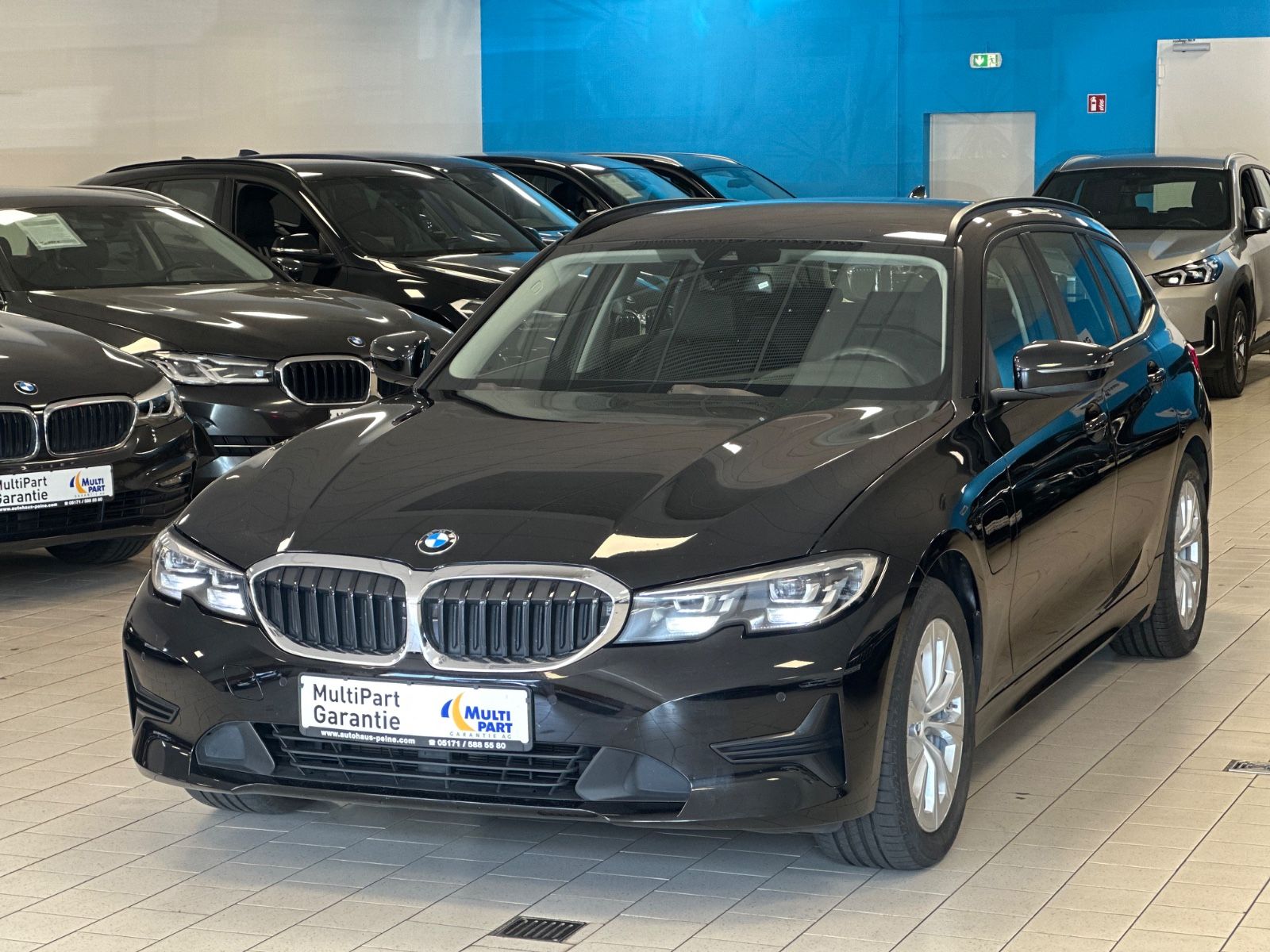 BMW 330e - Samsaru's Car Outlet