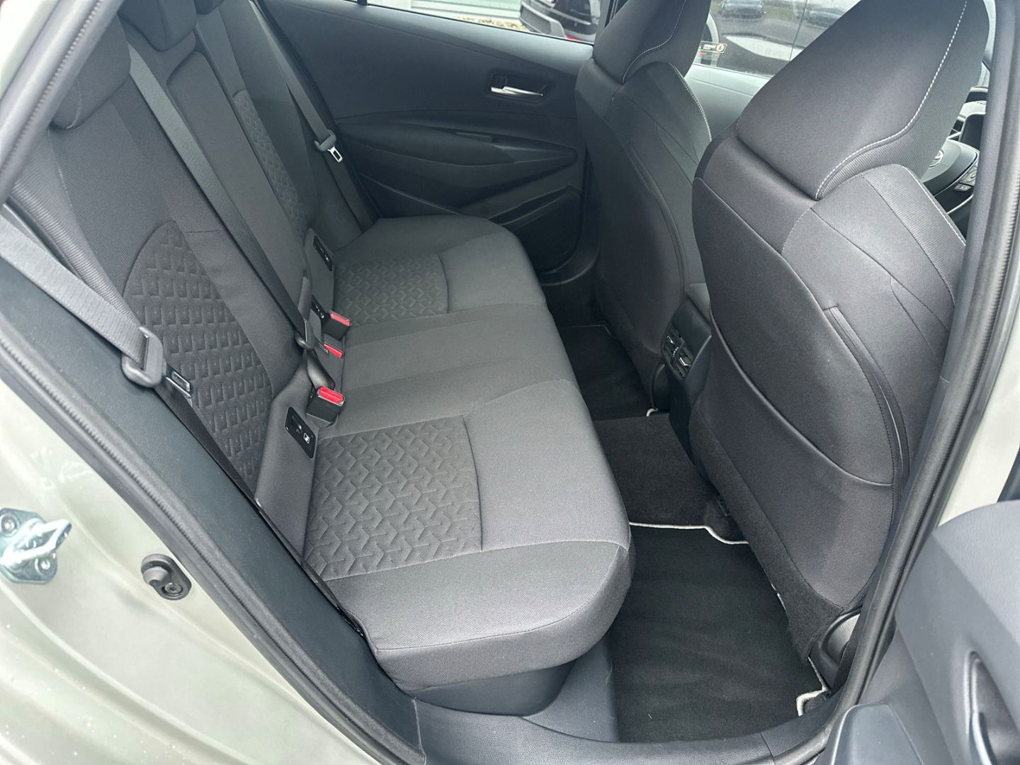 Toyota Corolla Touring Sports Hybrid Team D