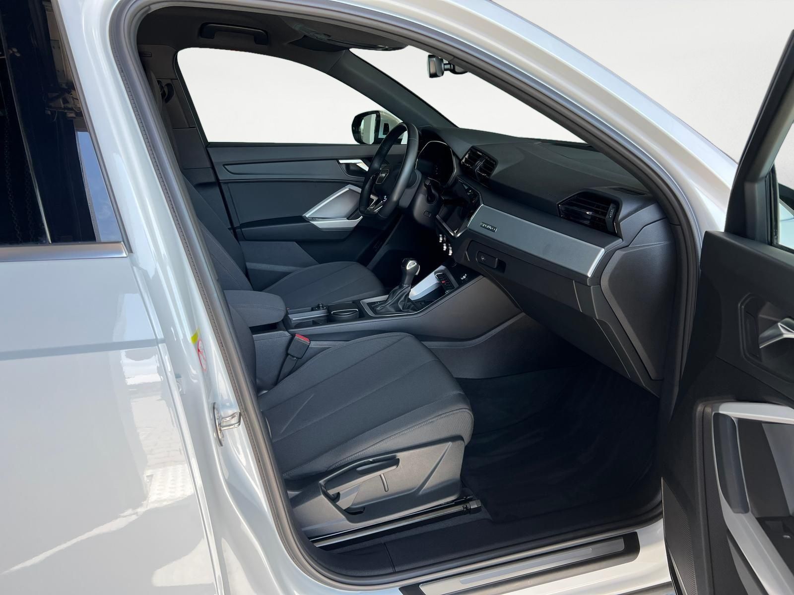 Audi Q3 40 TDI quattro - Samsaru's Car Outlet