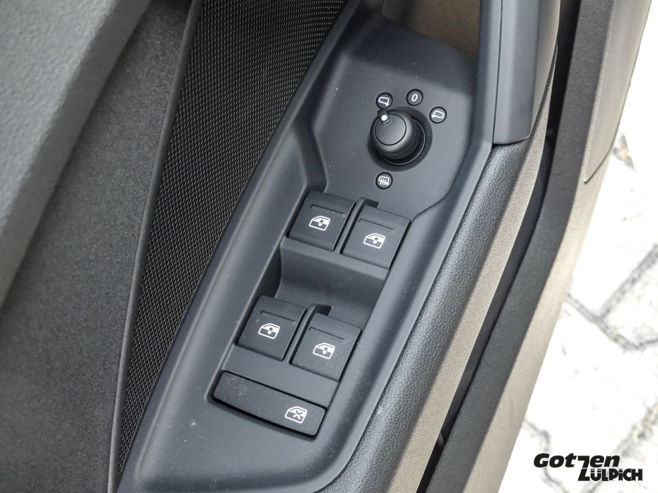 Audi A3 Sportback 35 TFSI S line - Samsaru's Car Outlet