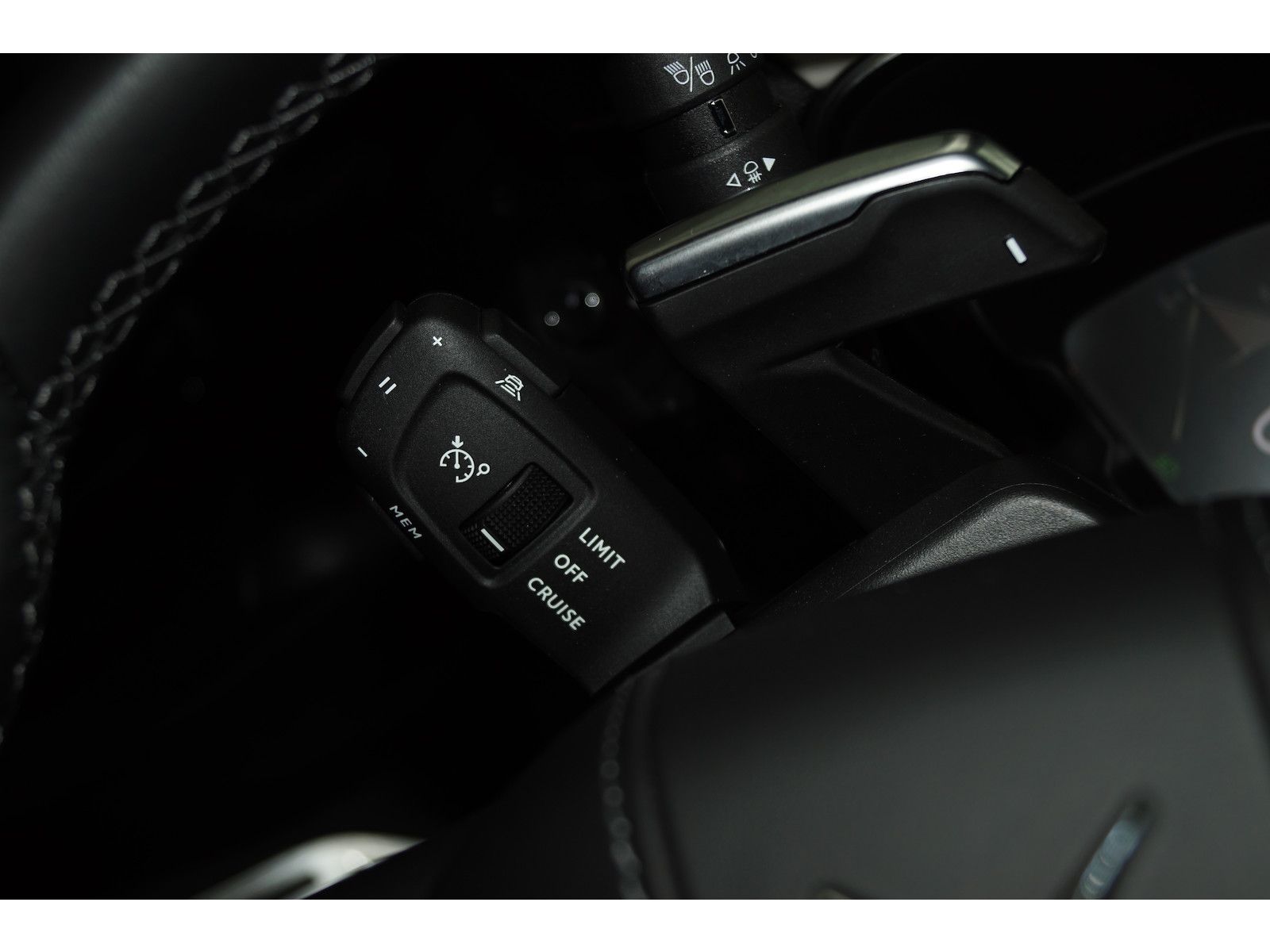 DS Automobiles DS7 Crossback 130 Blue Hdi EAT Opera DS IRIS