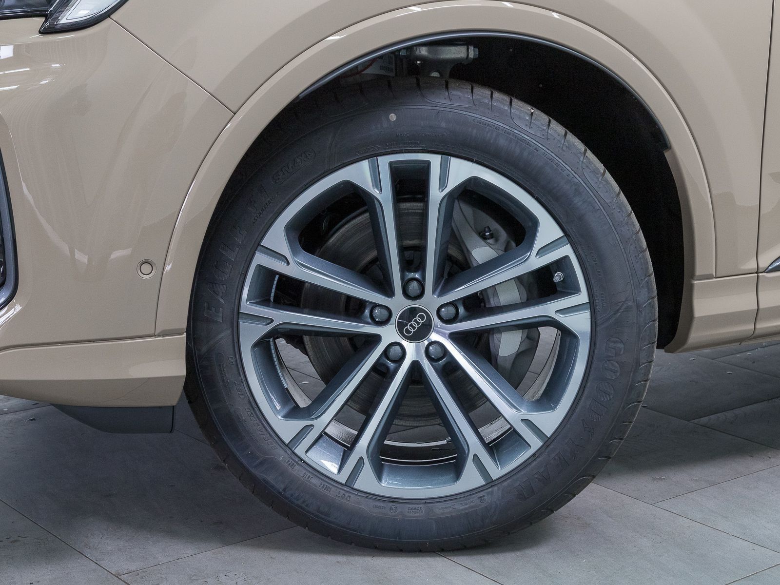 Audi Q7 45 TDI Q S LINE 7-SITZE LM20 PANO HuD