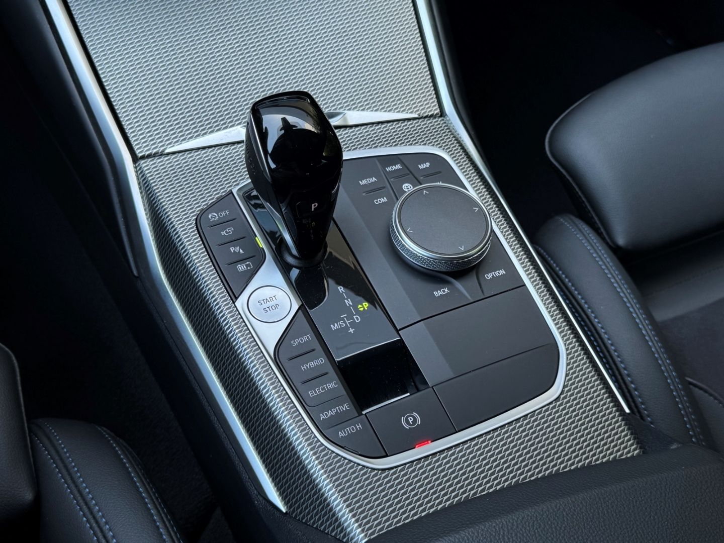 BMW 330 e Touring M SPORT - Samsaru's Car Outlet