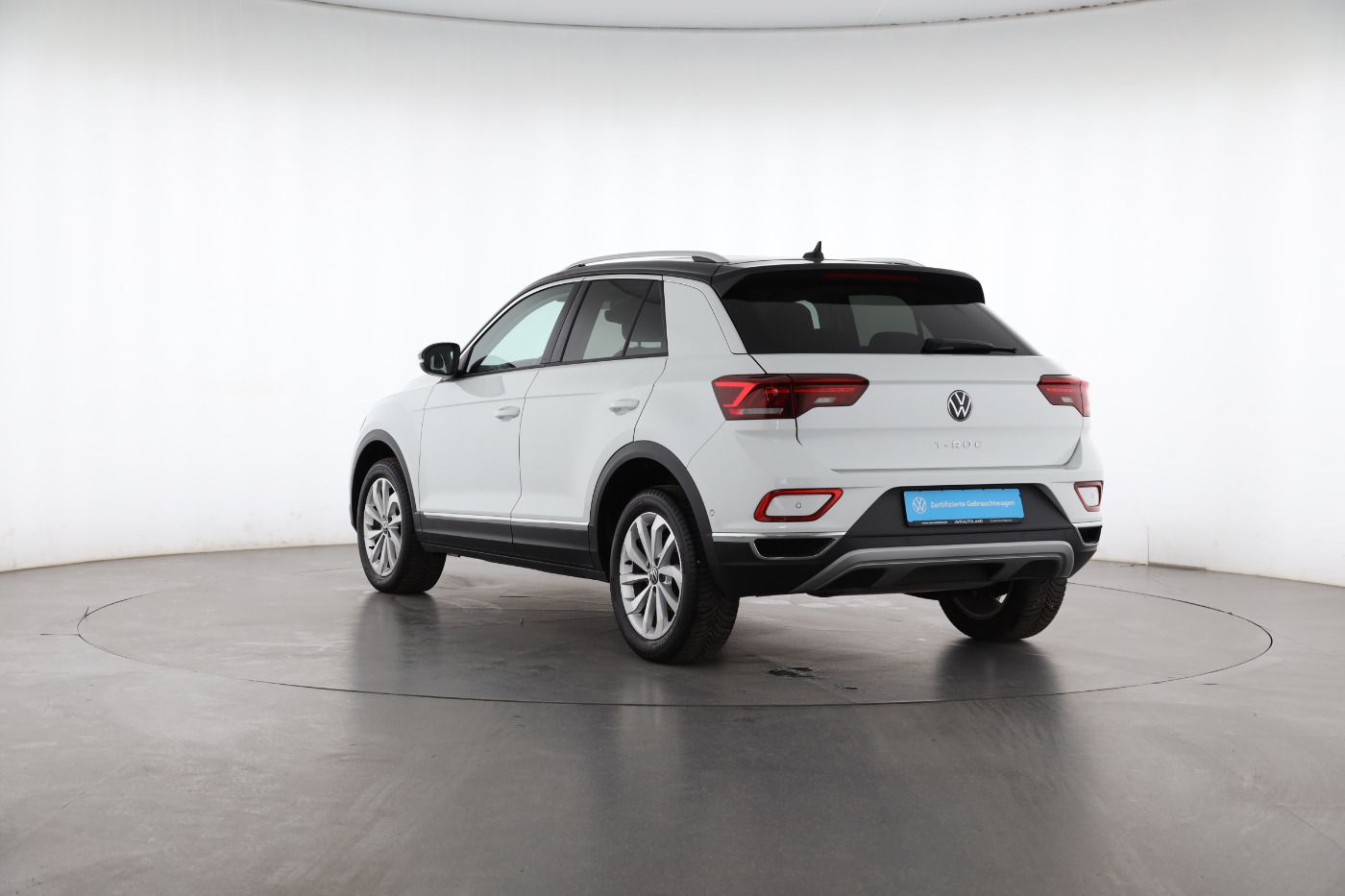 Volkswagen T-Roc 1.0 TSI Style - Samsaru's Car Outlet