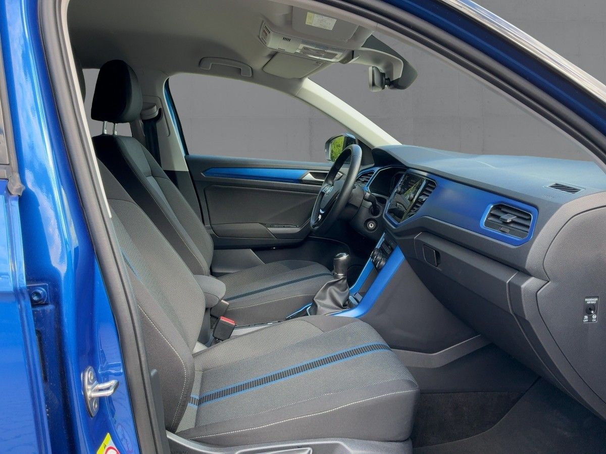 Volkswagen T-Roc 1.5 TSI STYLE - Samsaru's Car Outlet