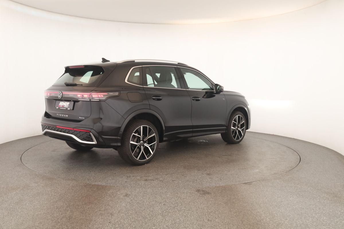 Volkswagen Tiguan 2.0 TDI 4M DSG R-Line Leder Pano Navi 360