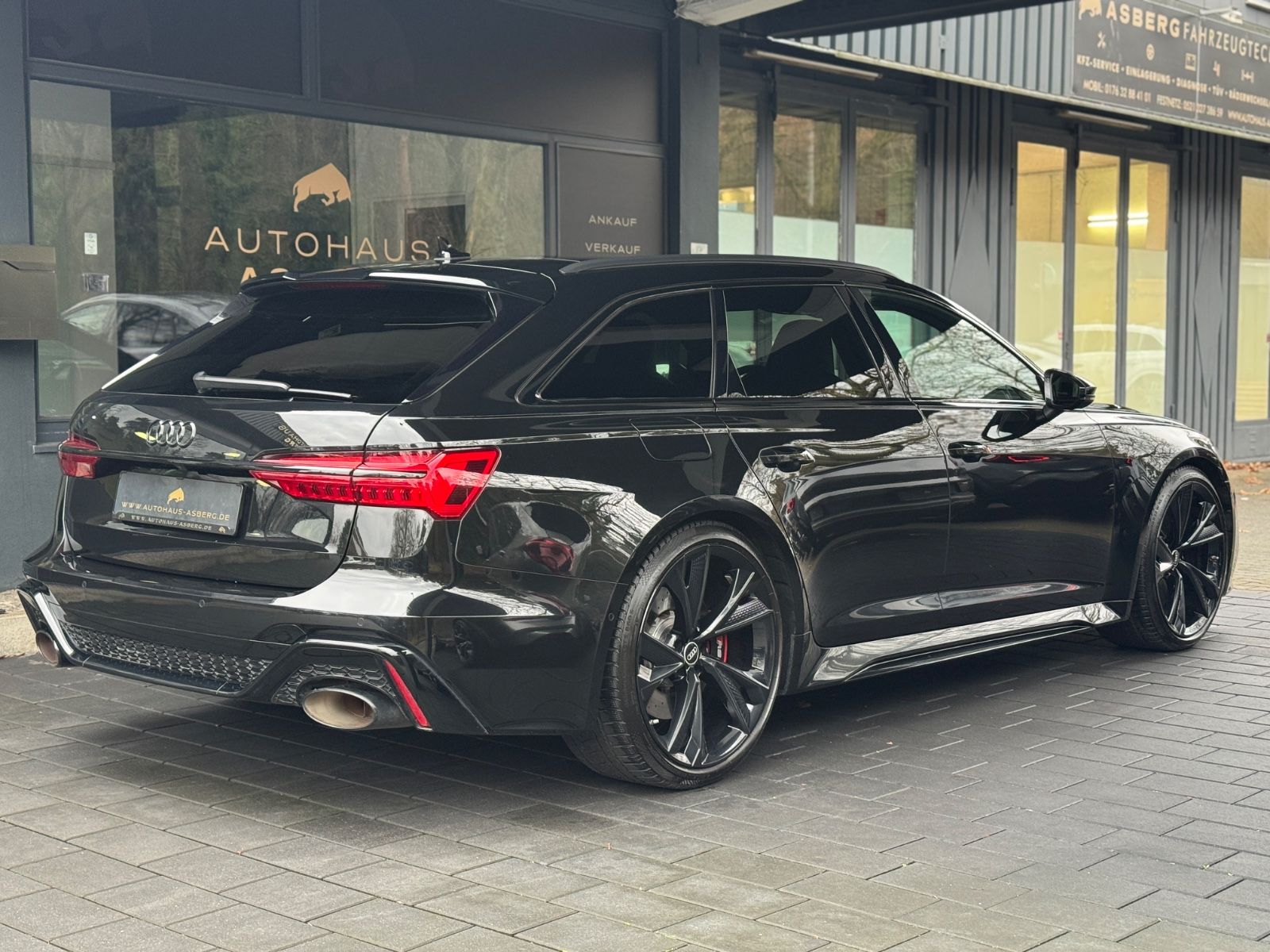 Audi RS6 Avant 4.0 TFSI quattro/PANO/HEADUP/B&O/BLACK