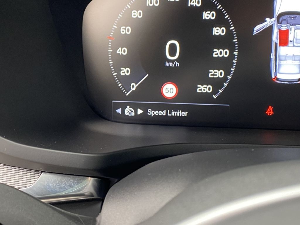 Volvo V60 R-Design Recharge Plug-In Hybrid AWD T6 Twin