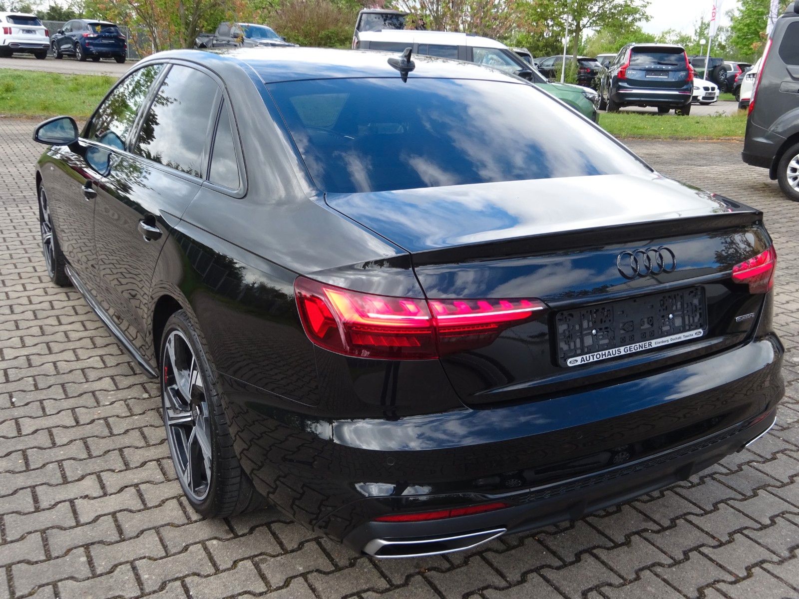 Audi A4 Lim. 45 TFSI quattro 265PS Autm. S line B&O