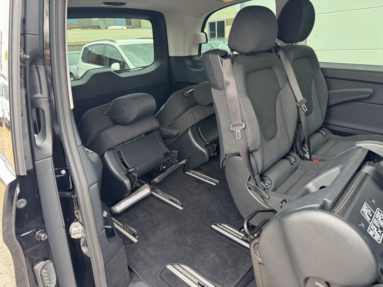 Mercedes-Benz V 250 - Samsaru's Car Outlet