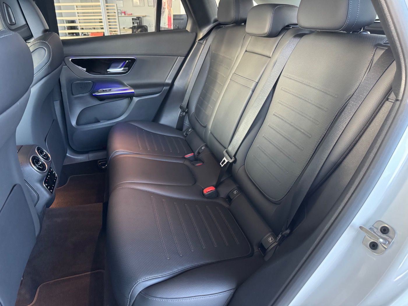 Mercedes-Benz GLC 220 d 4M AMG+Pano+AHK+Winter-Paket+Kamera