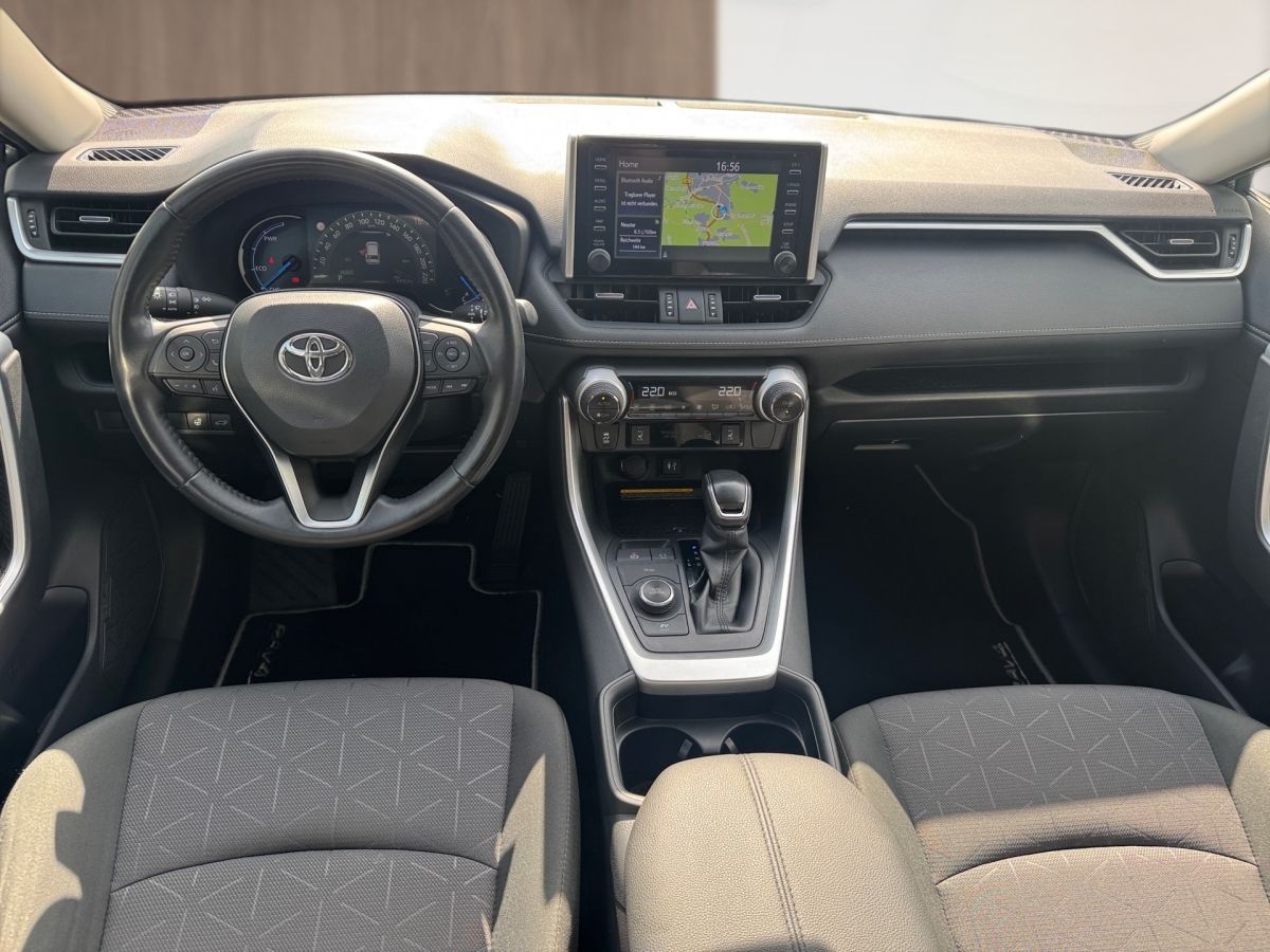 Toyota RAV4 2.5 - Samsaru's Car Outlet