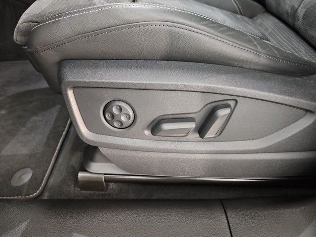 Audi Q5 S line AHK ACC MATRIX LED LEDER PANO KAMERA N