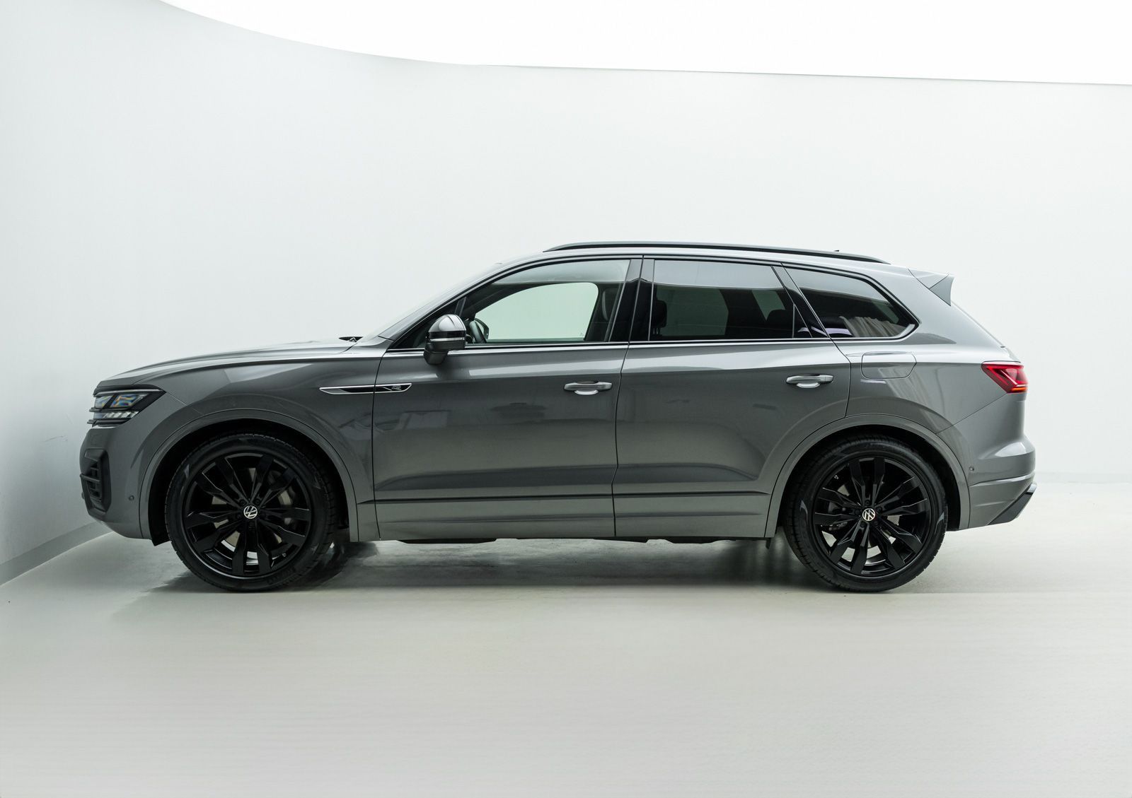 Volkswagen Touareg R 3.0 V6 TSI eHybrid DSG*360°*PANO*ACC*M