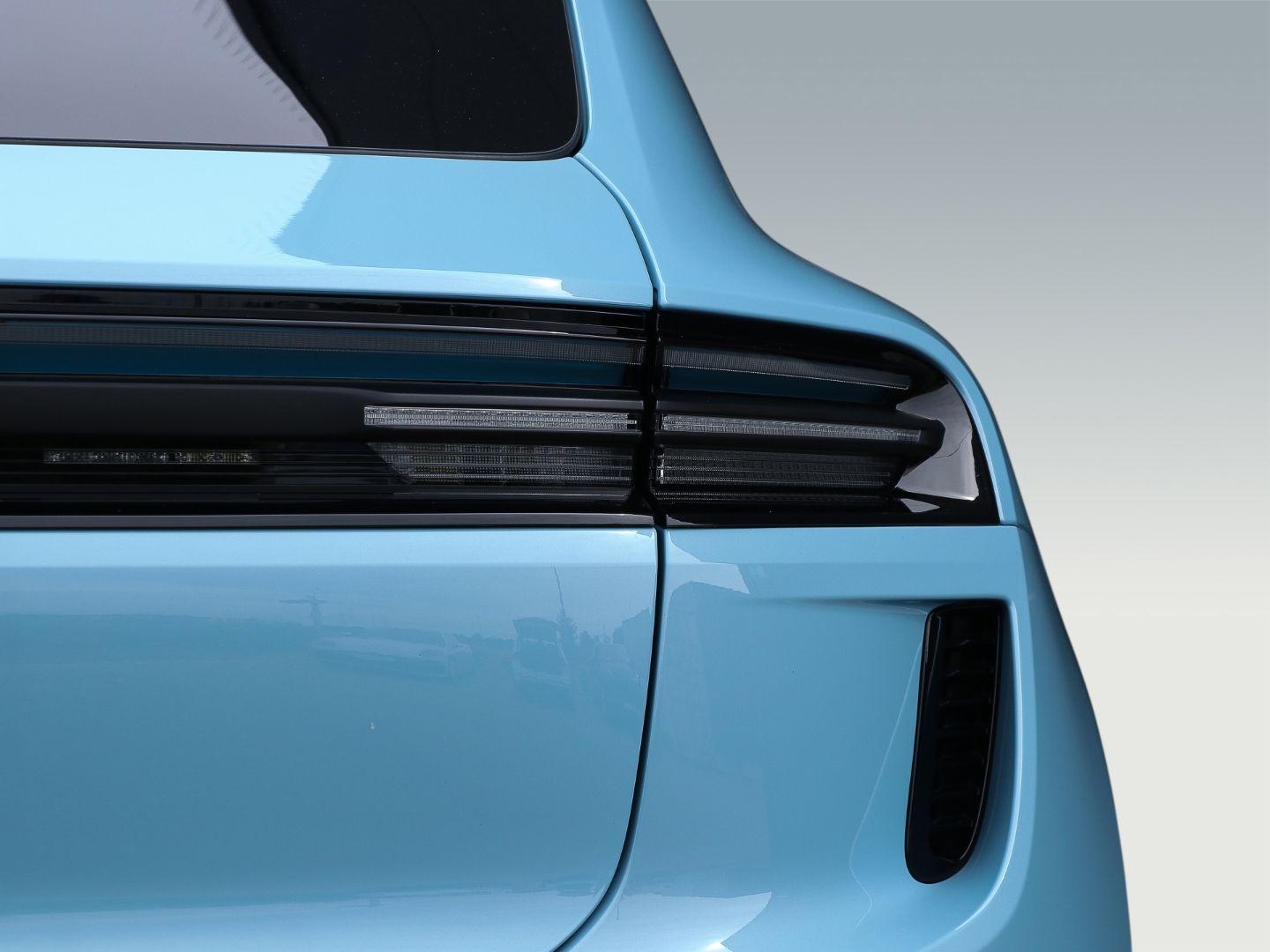 Porsche Macan Turbo InnoDrive HA-Lenkung Surround View