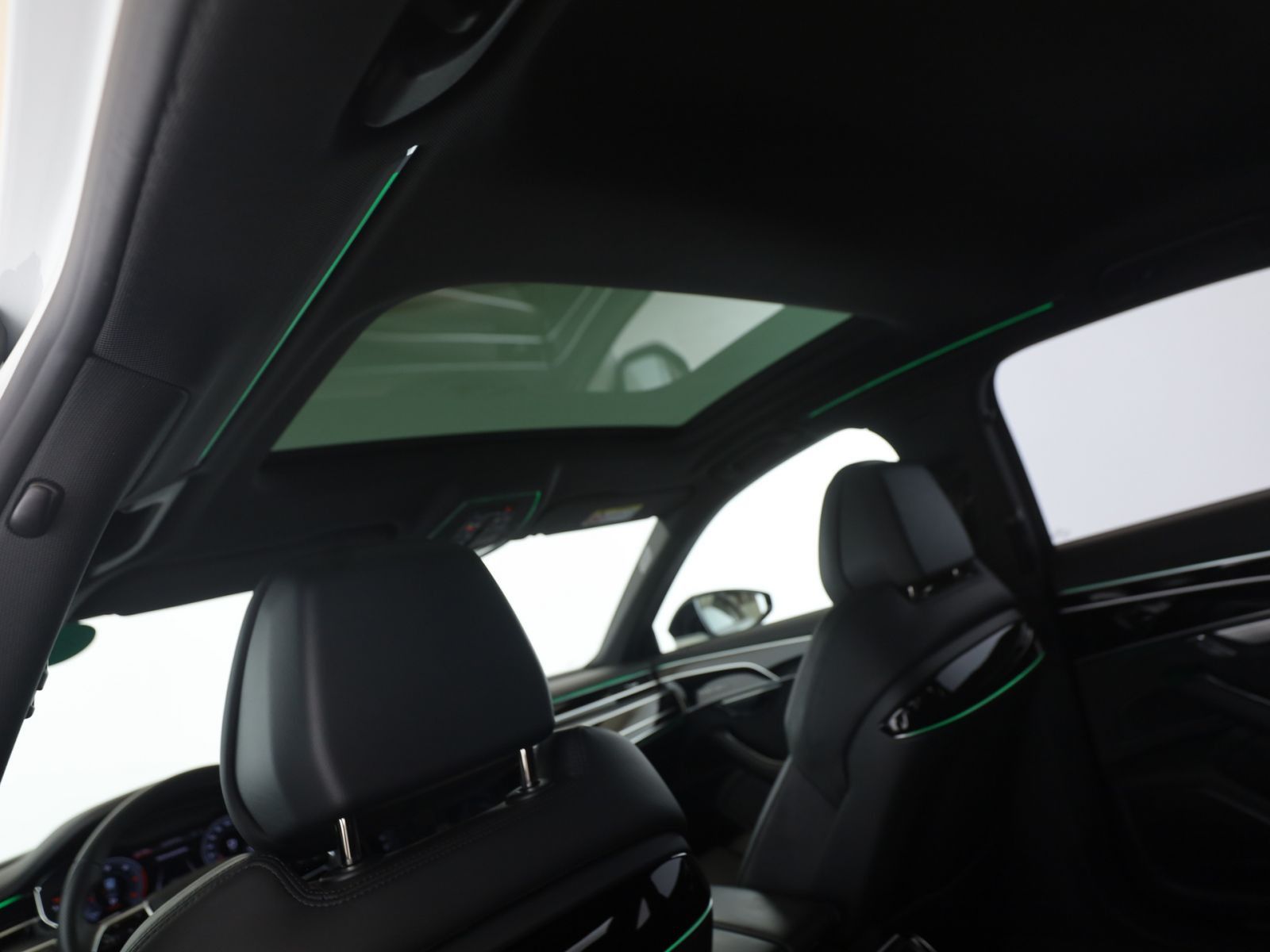 Audi A8 50 TDI quattro S line Pano+AHK+RFK+StandH+LUF