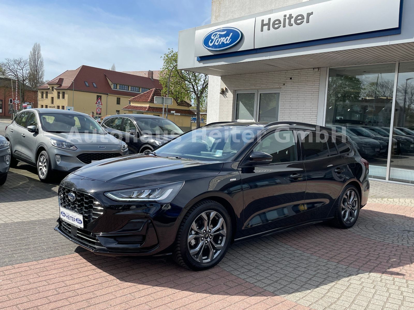 Ford Focus Automatik ST-Line X /155PS+Head-Up+ACC+AHK
