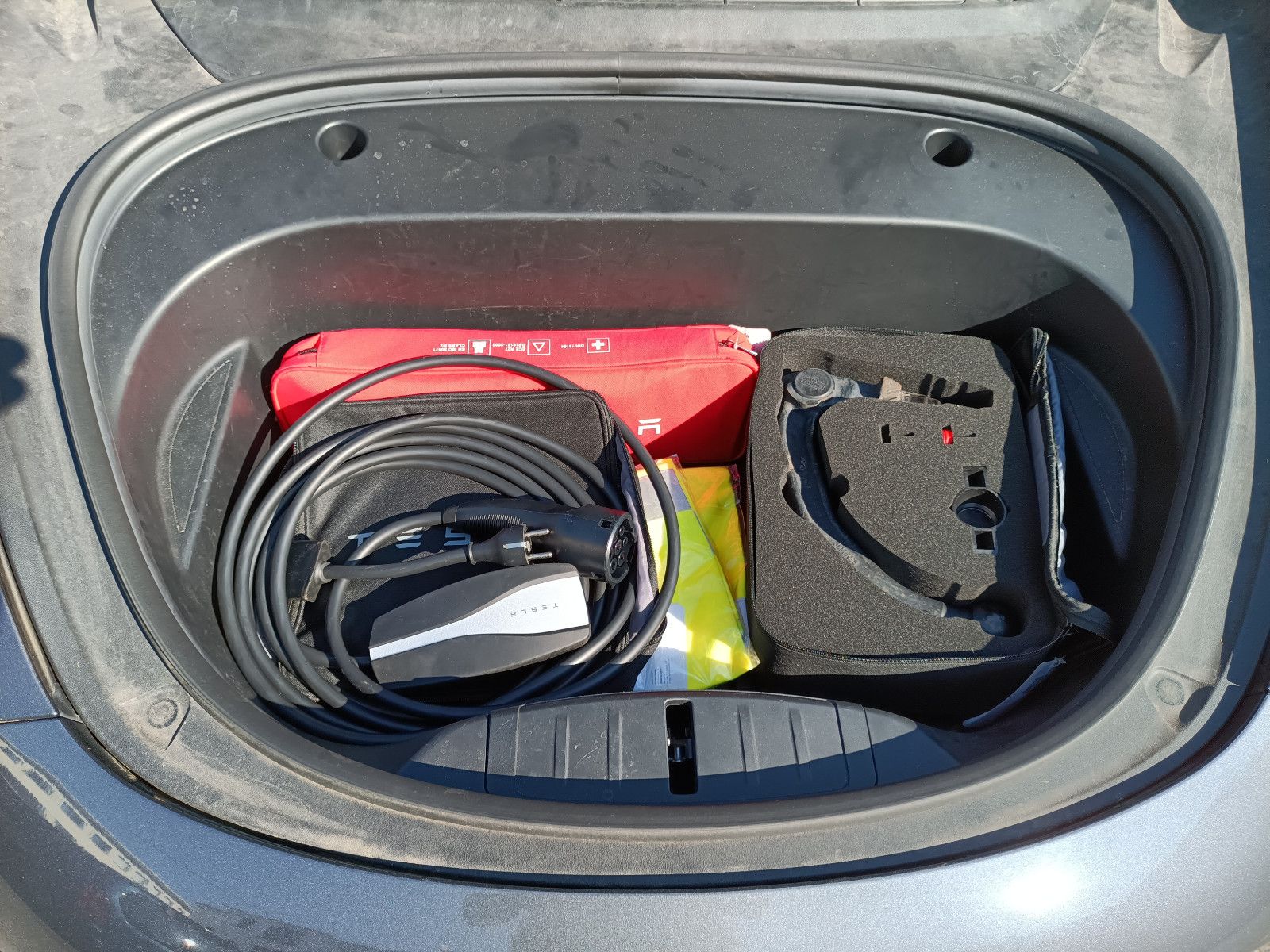 Tesla Model 3 Long Range AWD *1Hd*FSD*AHK*19"*SoH93%