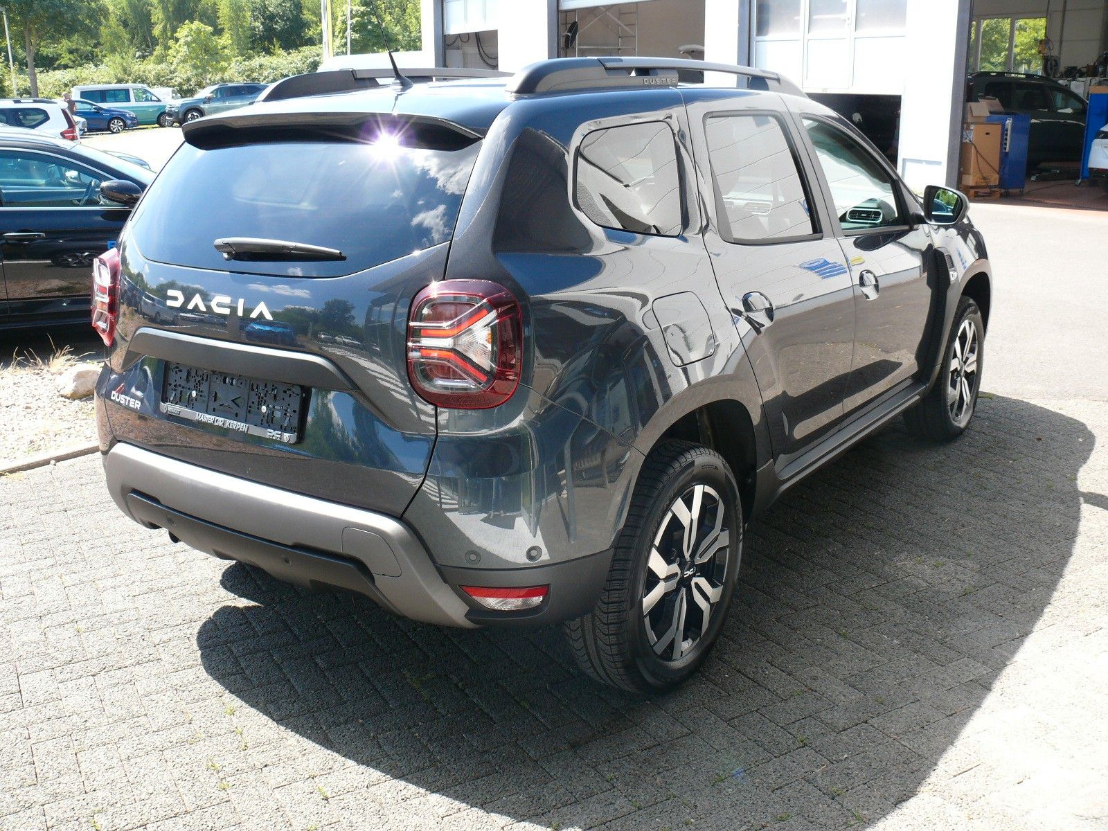 Dacia Duster II Journey 150 - Samsaru's Car Outlet