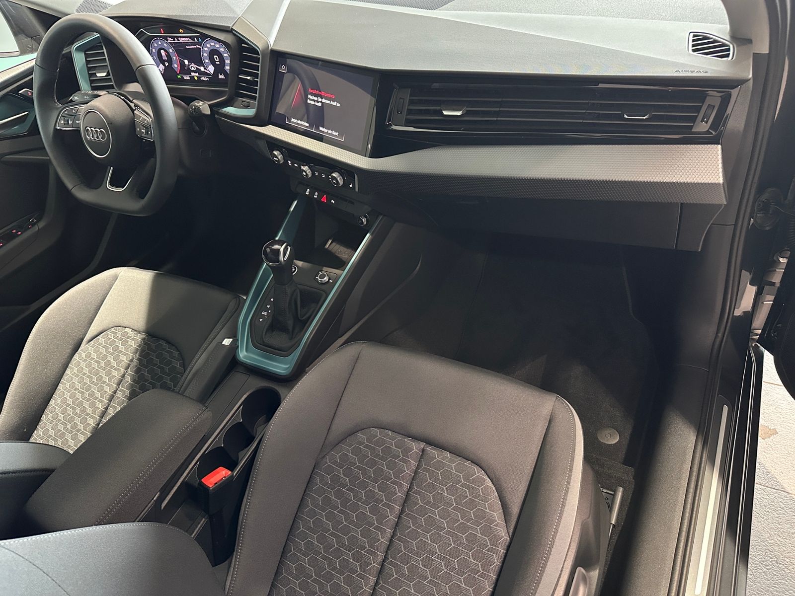 Audi A1 Sportback Advanced 30TFSI - Samsaru's Car Outlet