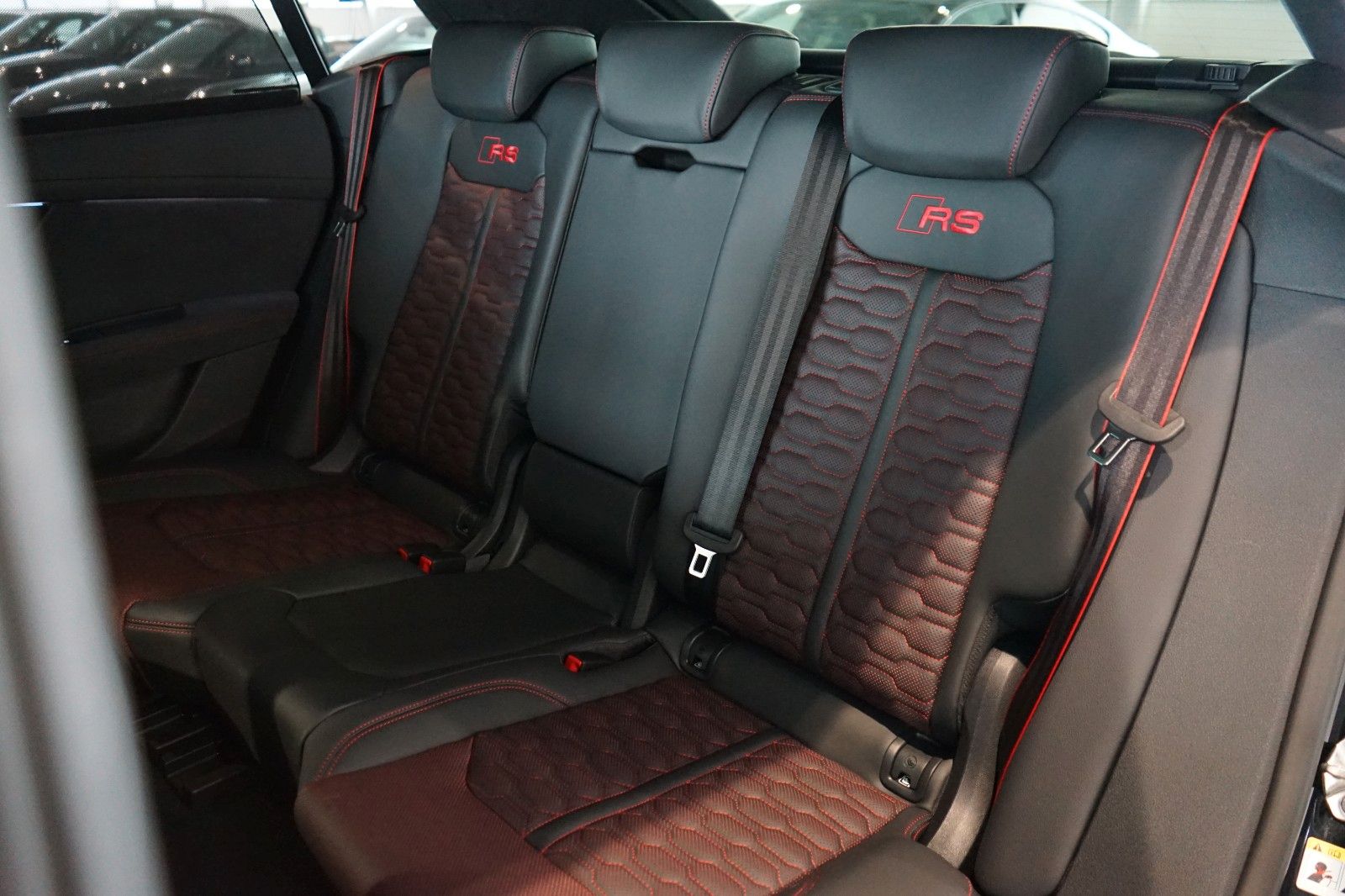 Audi RSQ8 performance | B&O Advanced | Carbon | 305