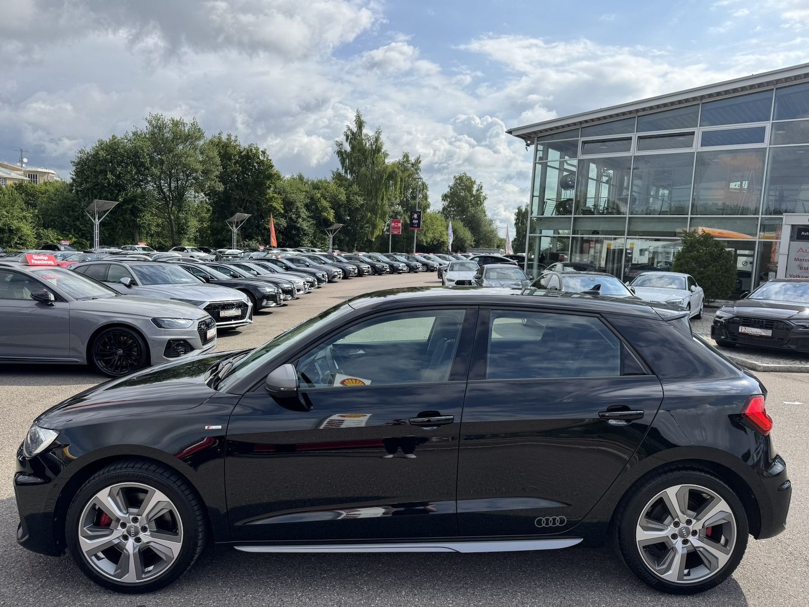 Audi A1 40 TFSI S-Line - Samsaru's Car Outlet