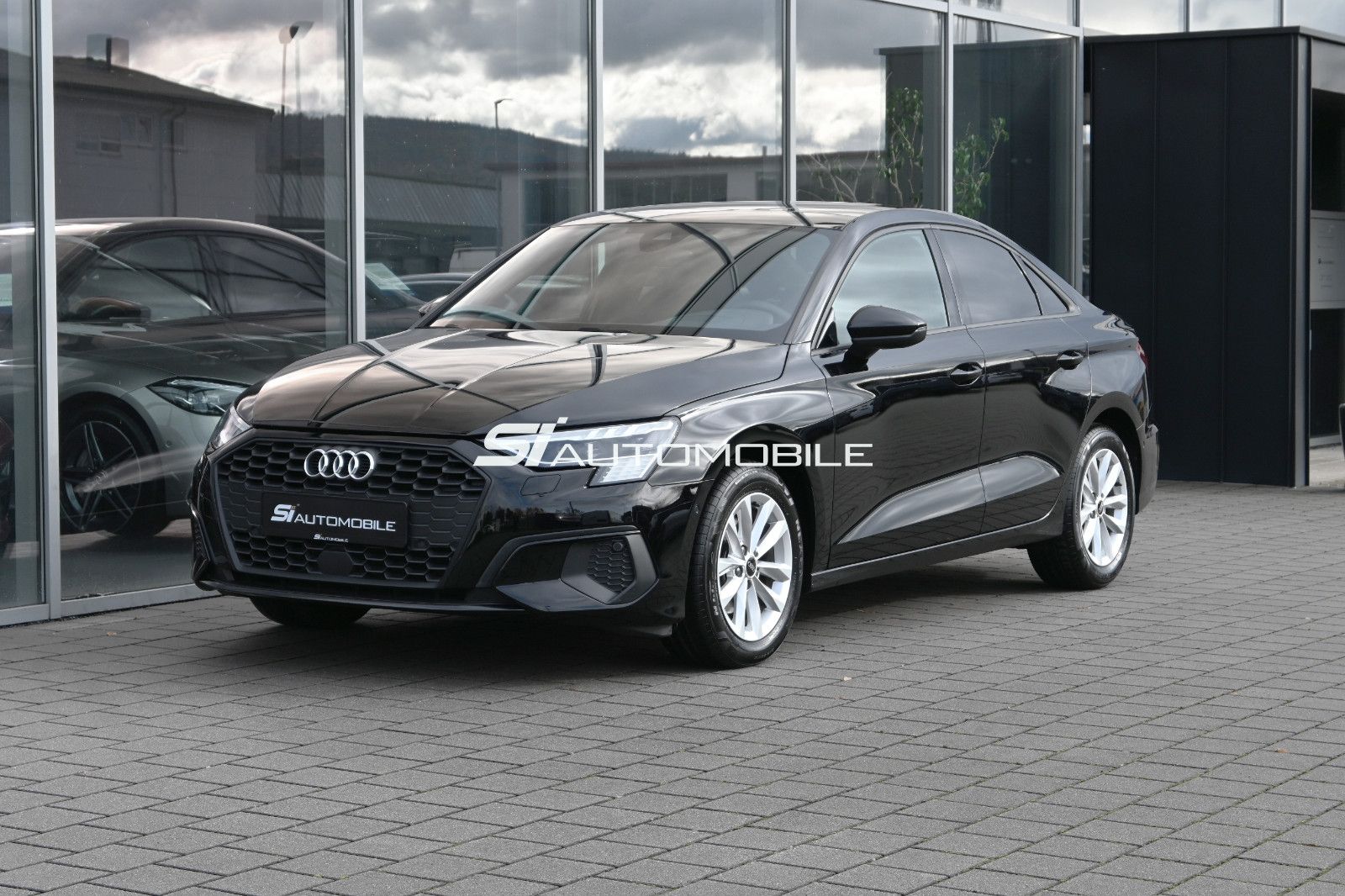 Audi A3 35 TFSI S tro. Limousine °ACC°PANO°HEAD-UP°