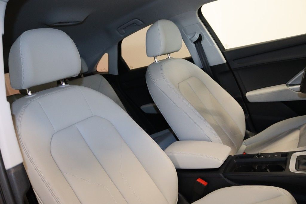 Audi Q3 40 TFSI quattro S line - Samsaru's Car Outlet
