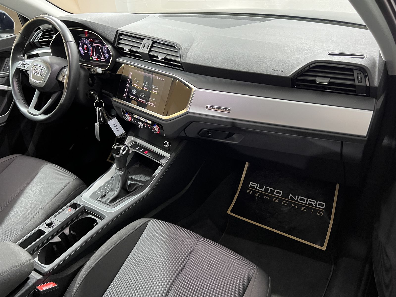 Audi Q3 40 TFSI quat. - Samsaru's Car Outlet