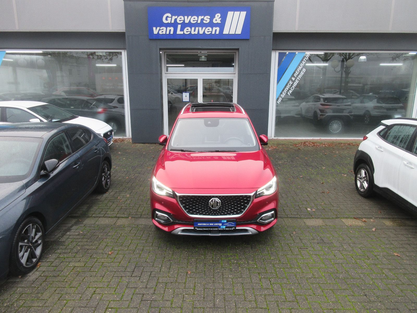 MG EHS 1.5TGI PLUG IN HYBR. LUXURY+MG PILOT PANO 18
