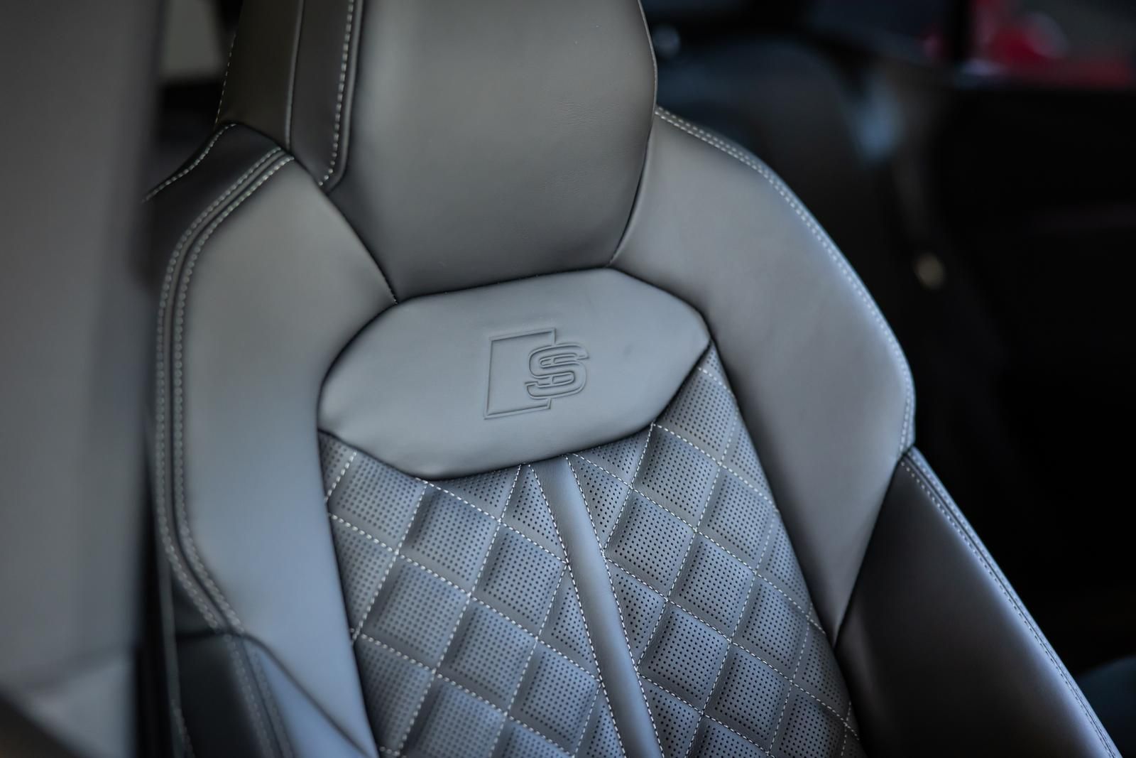 Audi Q8 50 TDI quattro S-Line - Samsaru's Car Outlet
