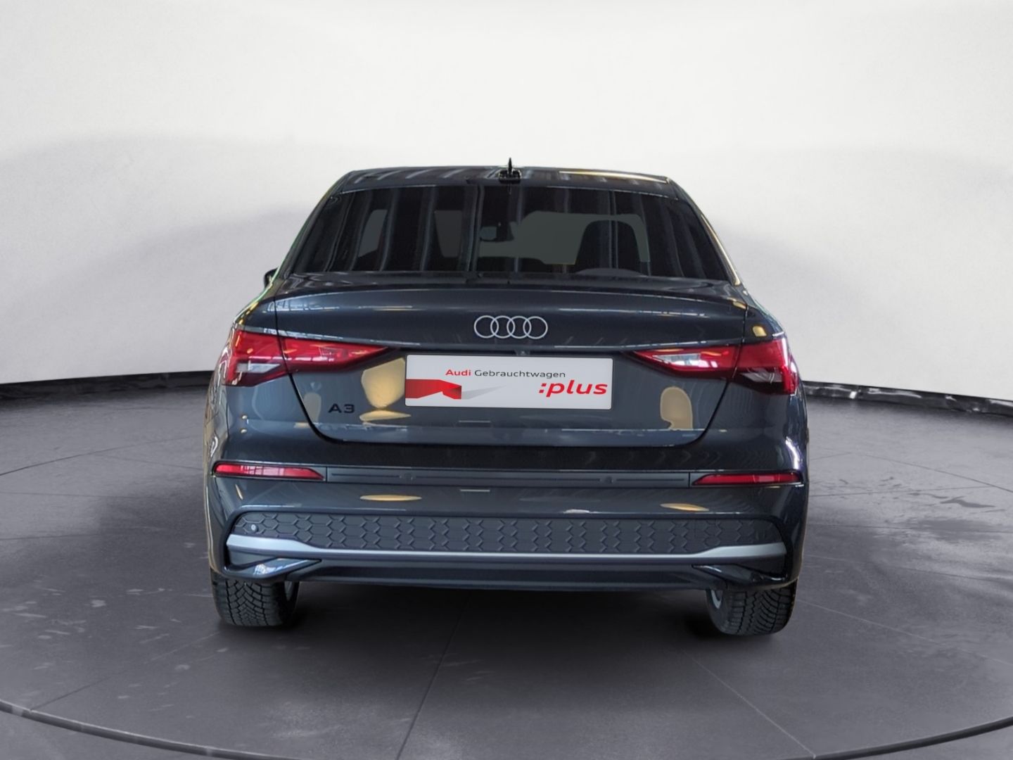 Audi A3 Limousine 30 TFSI S tronic advanced - Samsaru's Car Outlet