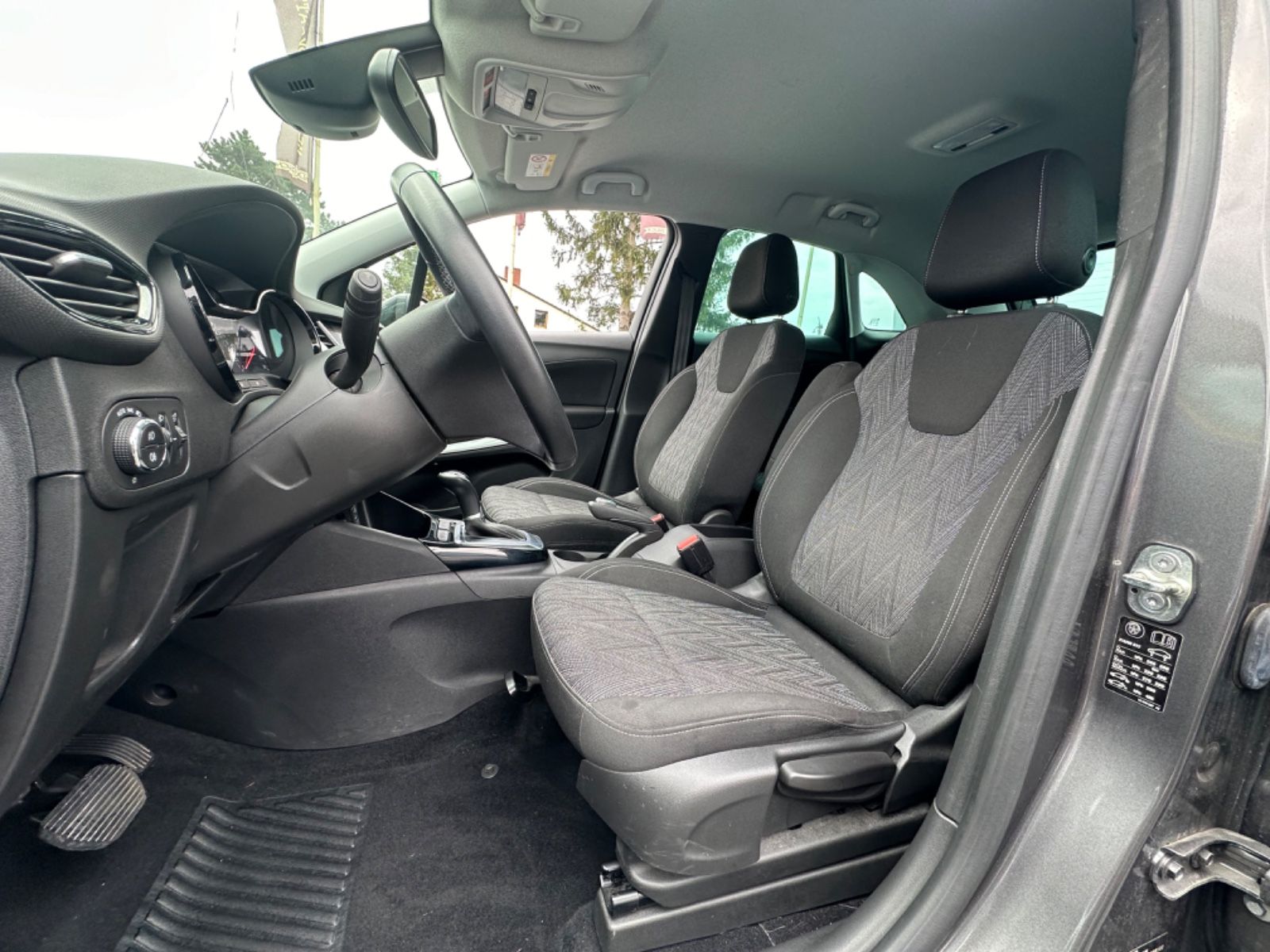 Opel Crossland 1.5 Diesel Aut. - Samsaru's Car Outlet