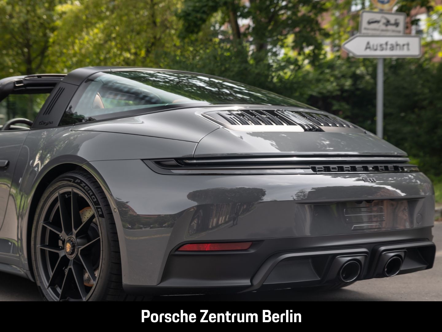 Porsche 992 911 Targa 4 GTS BOSE Sportabgasanlage LED