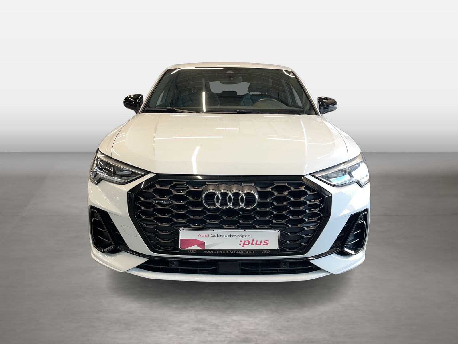 Audi Q3 Sportback 40 TFSI quattro S line - Samsaru's Car Outlet
