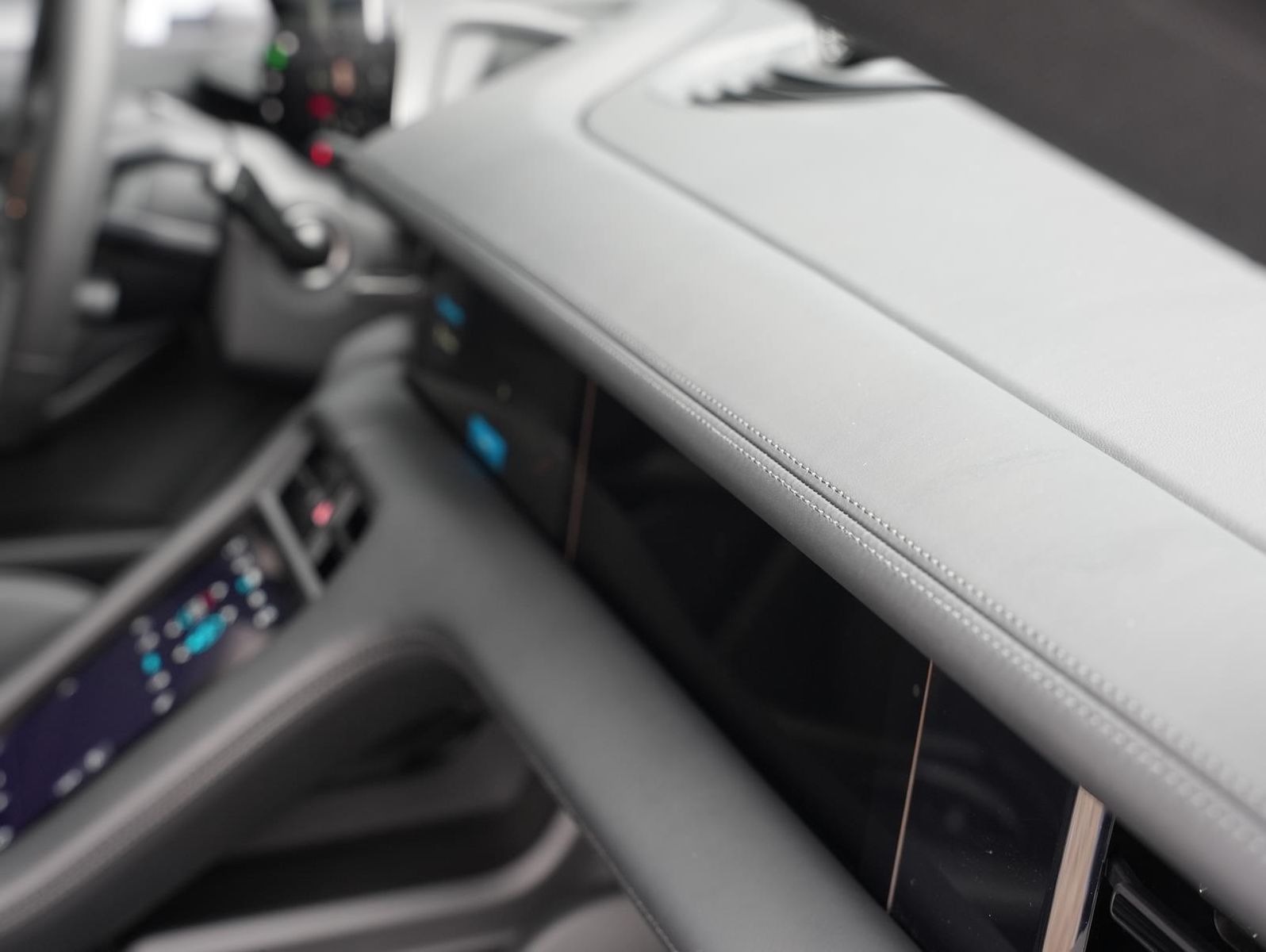 Porsche Taycan 4S Sport Turismo LED-Matrix InnoDrive Pan