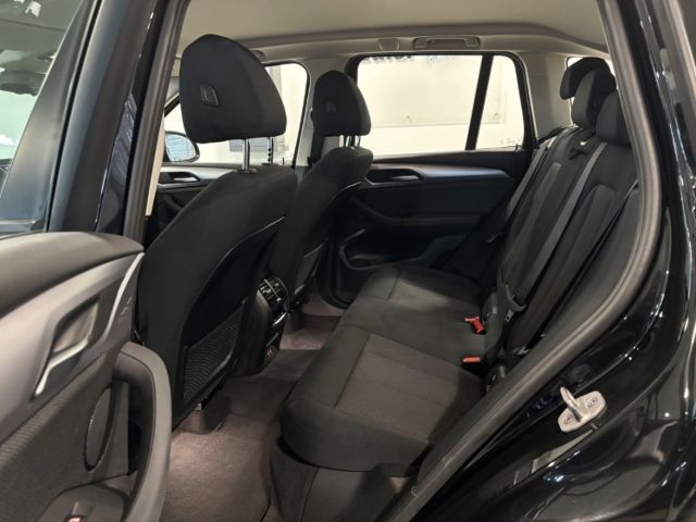 BMW X3 xDrive 20i Advantage Navi LED El. Heckklappe
