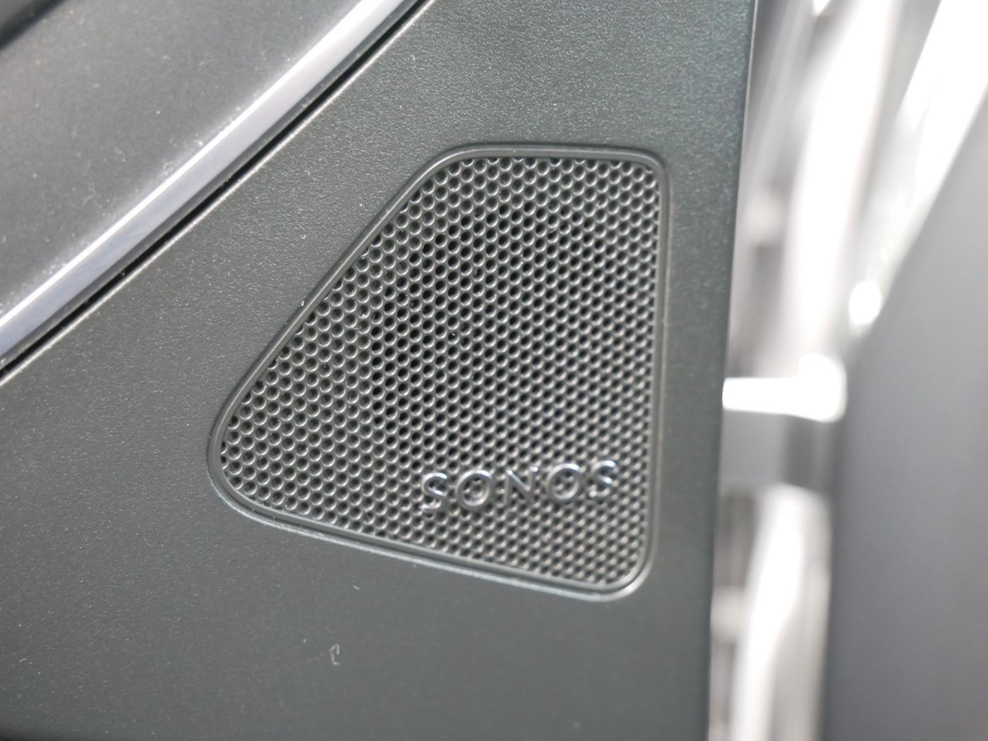 Audi Q4 50 e-tron quattro S line MATRIX AHK PANO ACC