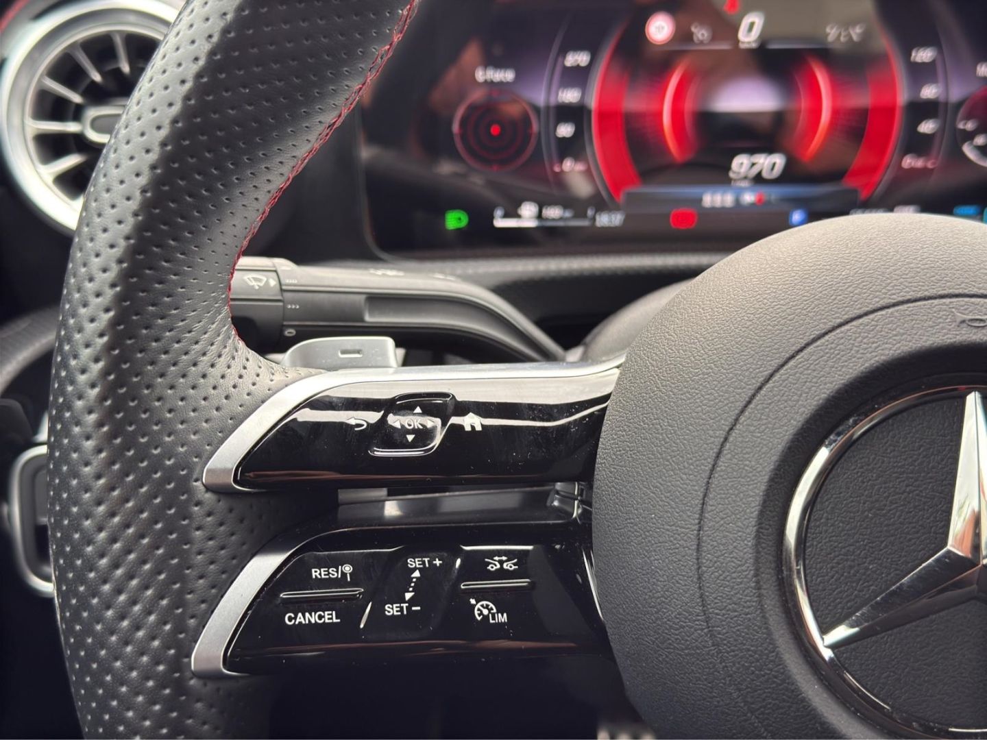 Mercedes-Benz CLA 200 AMG LINE Coupe - Samsaru's Car Outlet