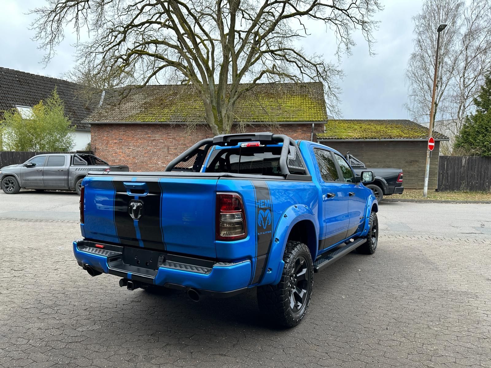 Dodge 5.7 V8*LPG*LIFT*BÜGEL*OFFROAD*AHK*NAVI*GARANTIE