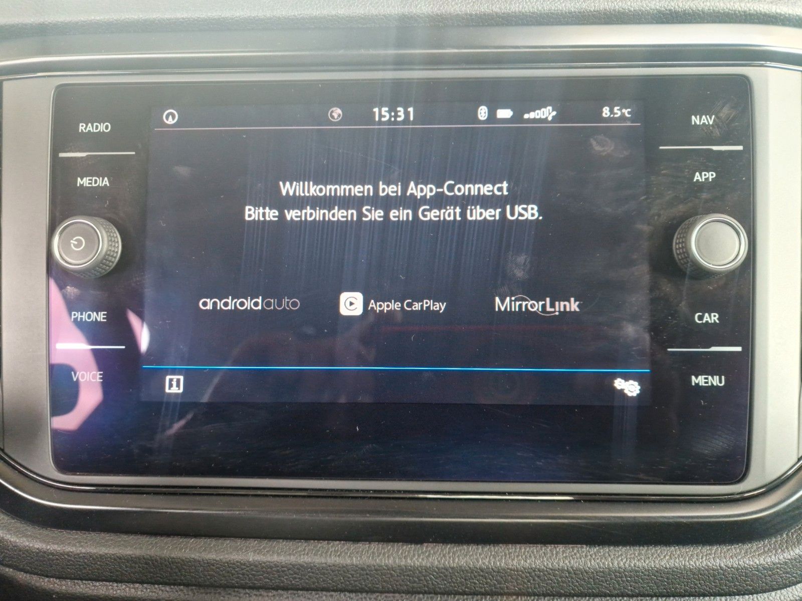 Volkswagen T-Roc Basis - Samsaru's Car Outlet