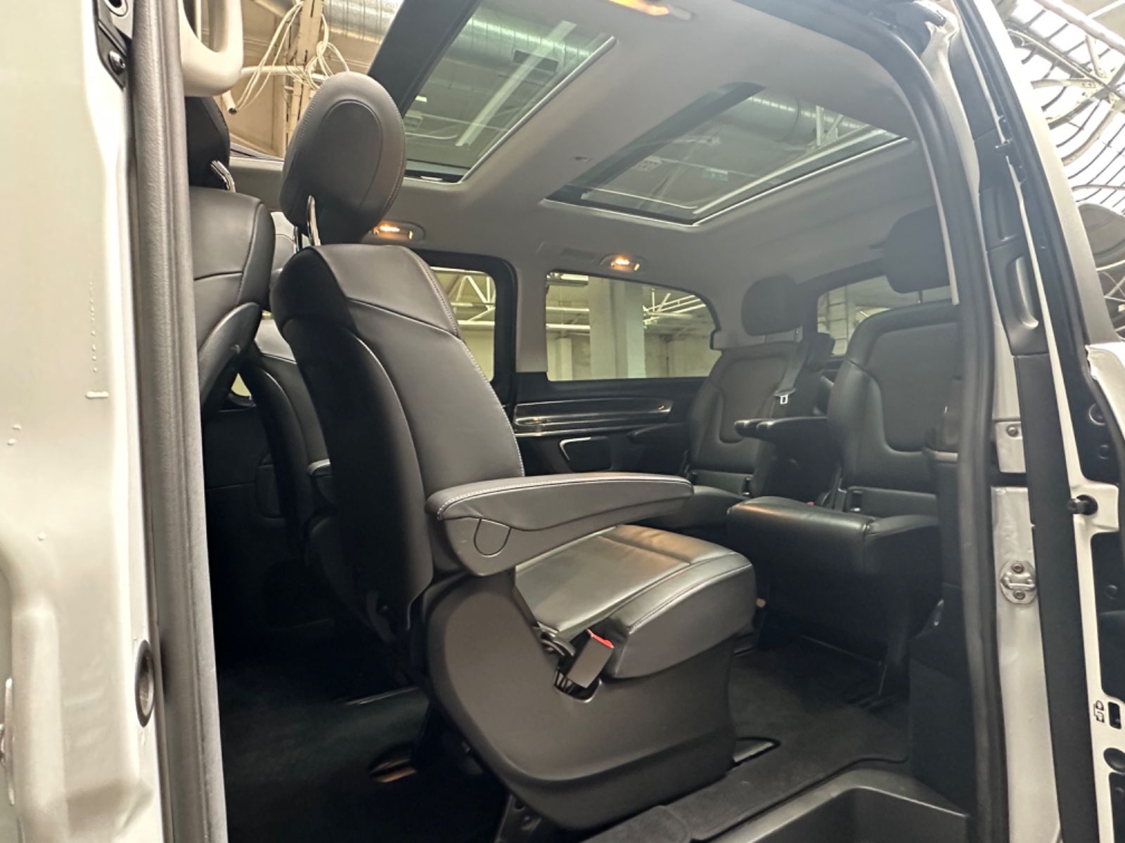 Mercedes-Benz V250d LANG AMG - Samsaru's Car Outlet