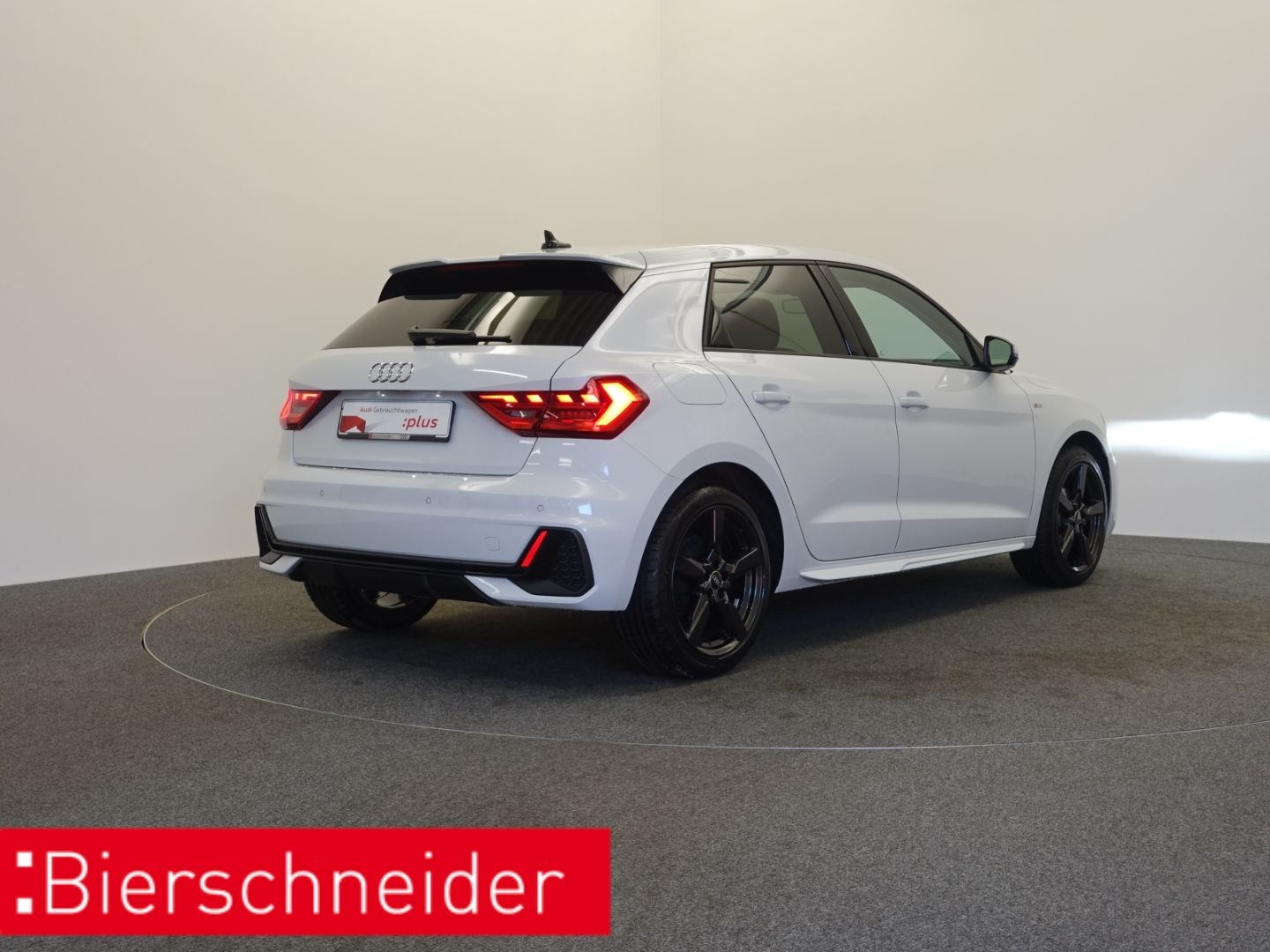 Audi A1 Sportback 25 TFSI S tronic line - Samsaru's Car Outlet