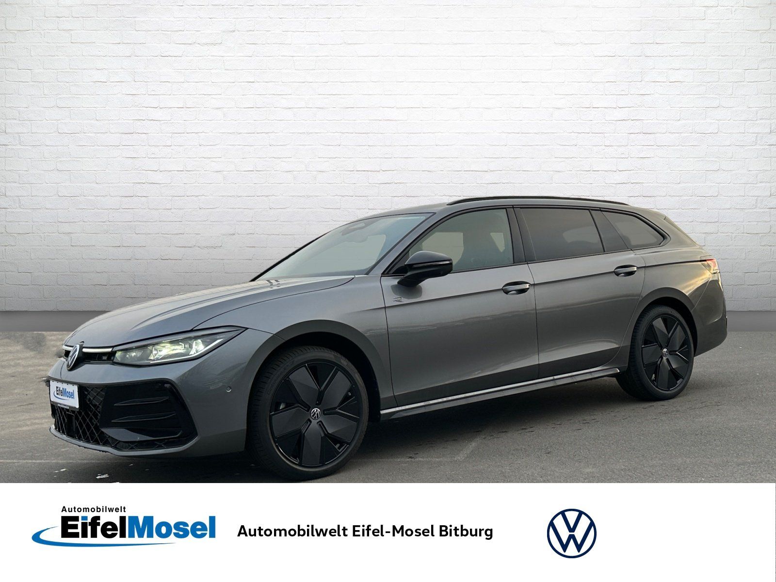 Volkswagen Passat R-Line 2.0 l TDI 4MOTION DSG AHK Pano IQ.