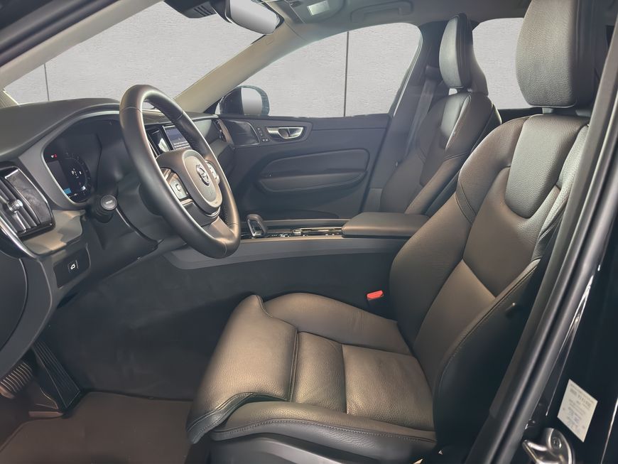 Volvo XC60 B5 B AWD Core