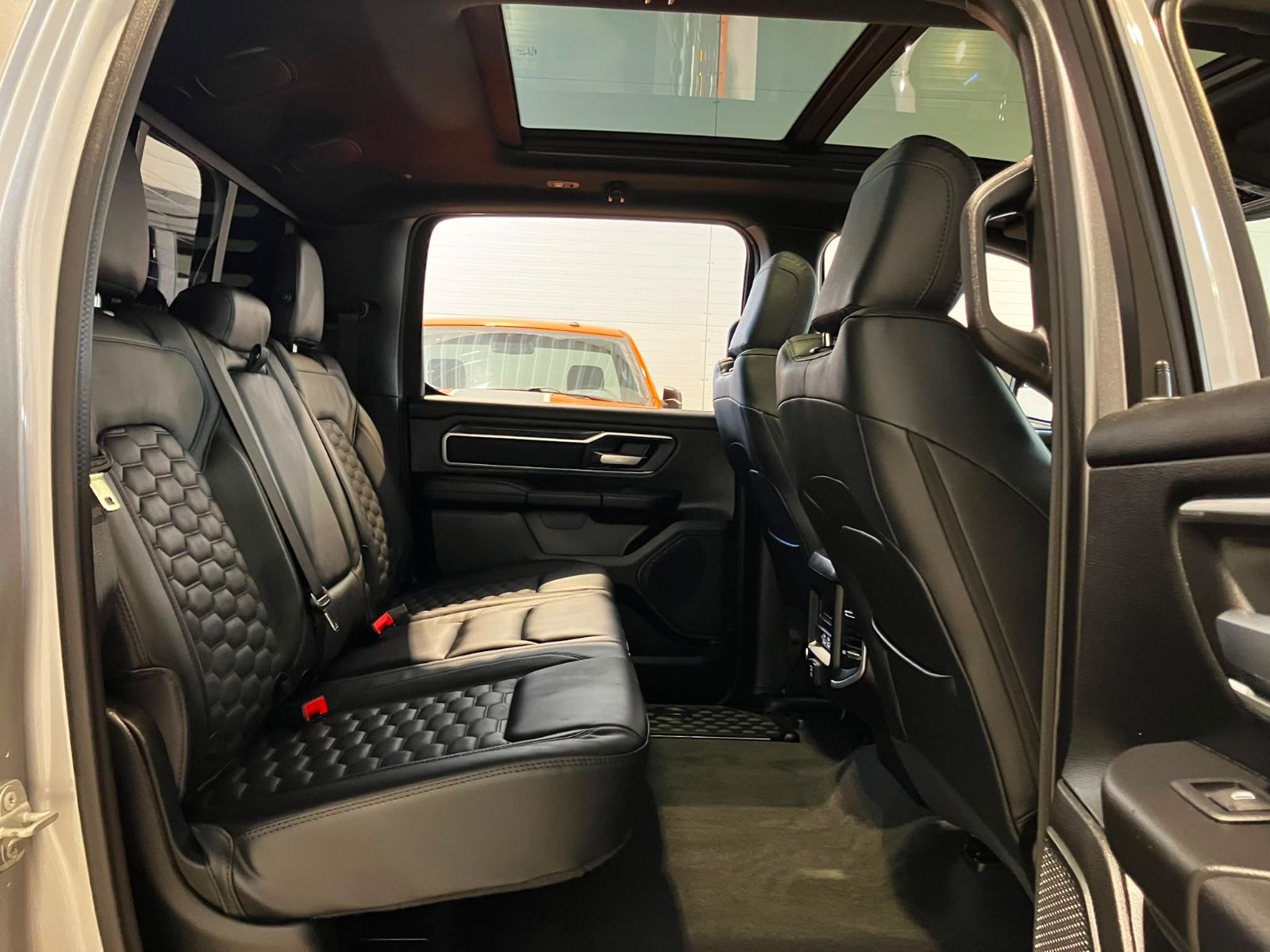 Dodge 5,7 LEDER CREWCAB 4x4 GAS LPG BIG HORN
