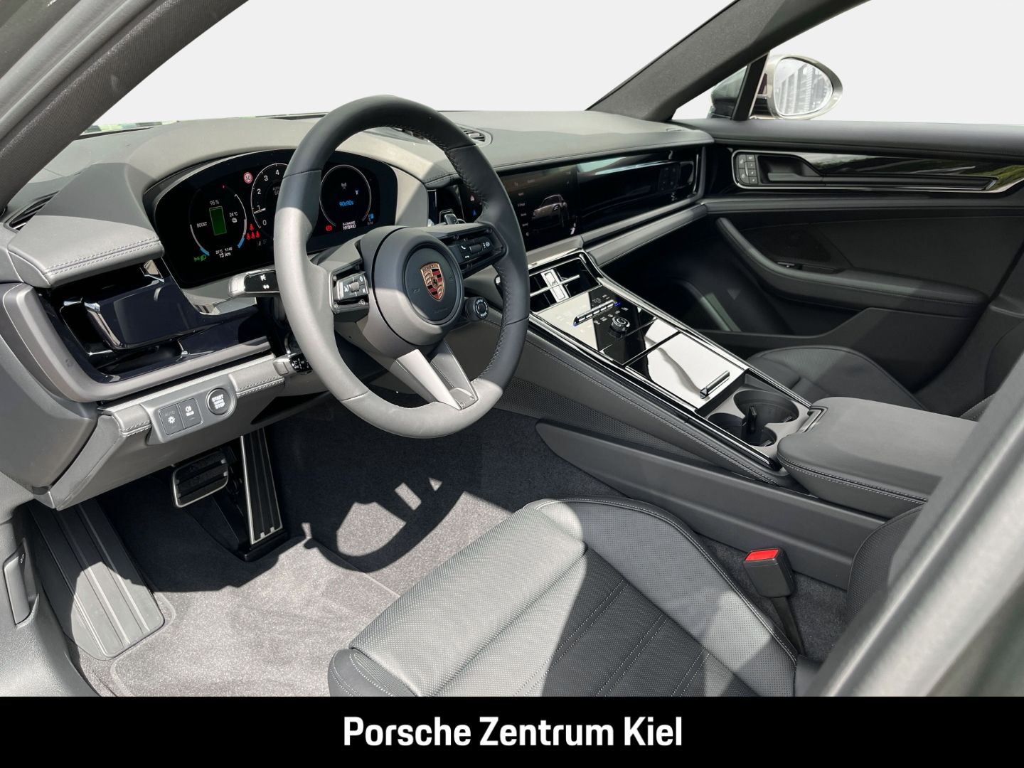 Porsche Panamera 4 E-Hybrid HA-Lenkung InnoDrive HUD