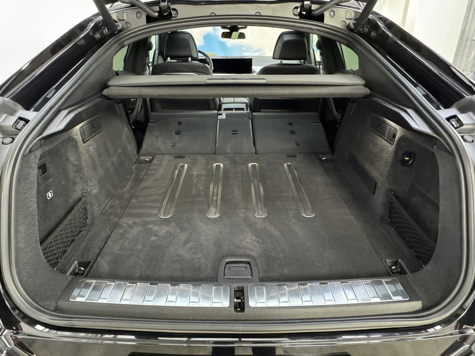 BMW X6 xDrive40d M Sport Pro - Samsaru's Car Outlet
