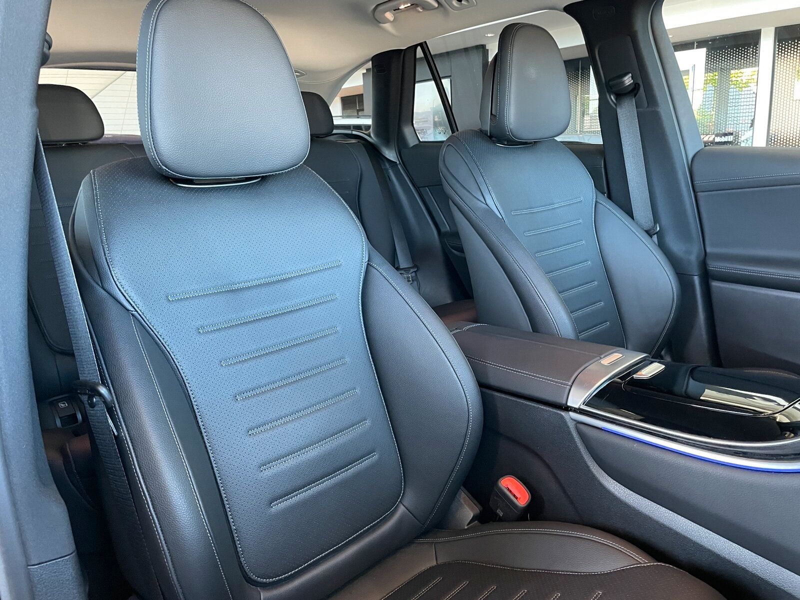 Mercedes-Benz GLC 300 de 4M AMG ADVANCED+ - Samsaru's Car Outlet